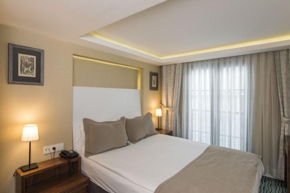 Готель Aston Taksim 4*